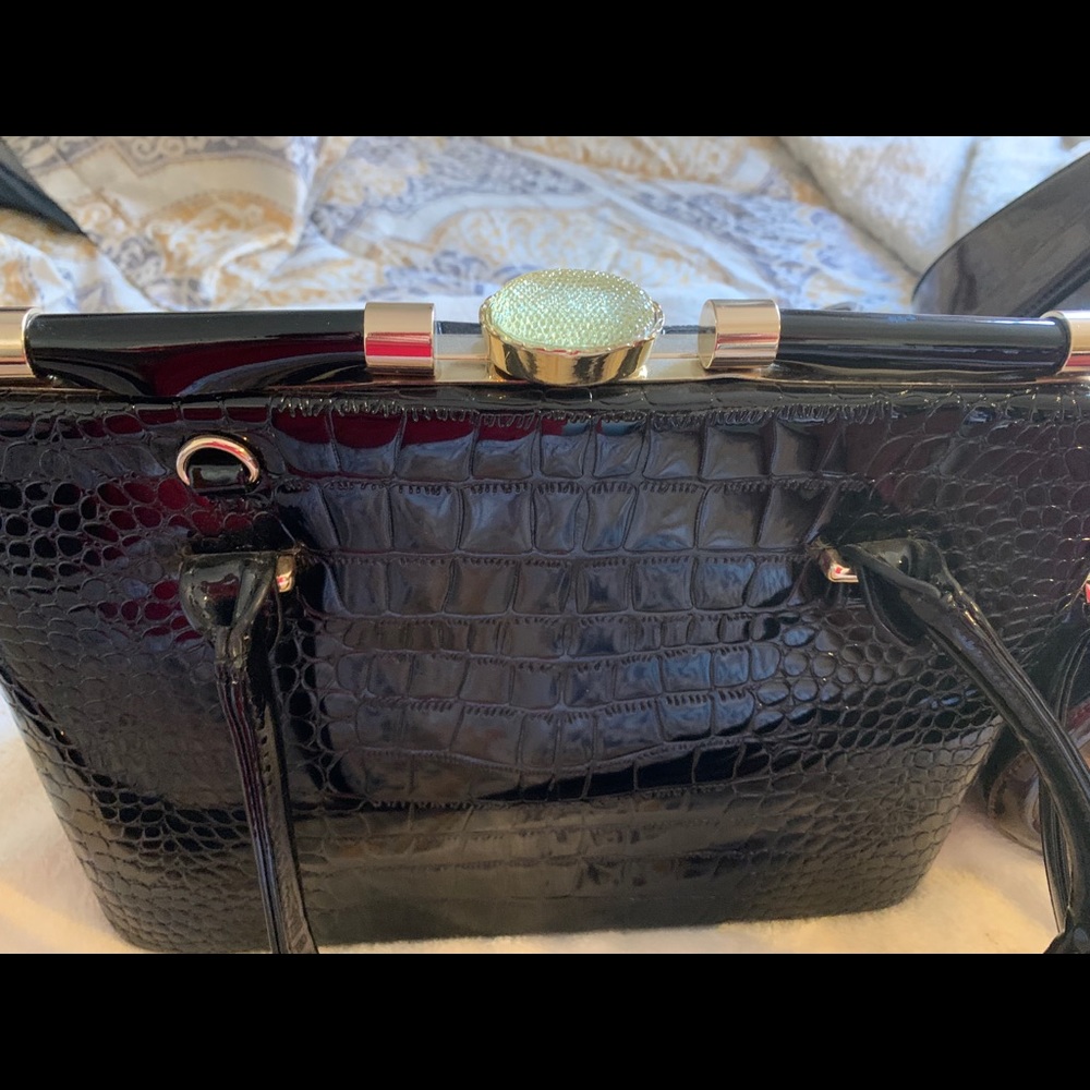 3 Purses - image 2